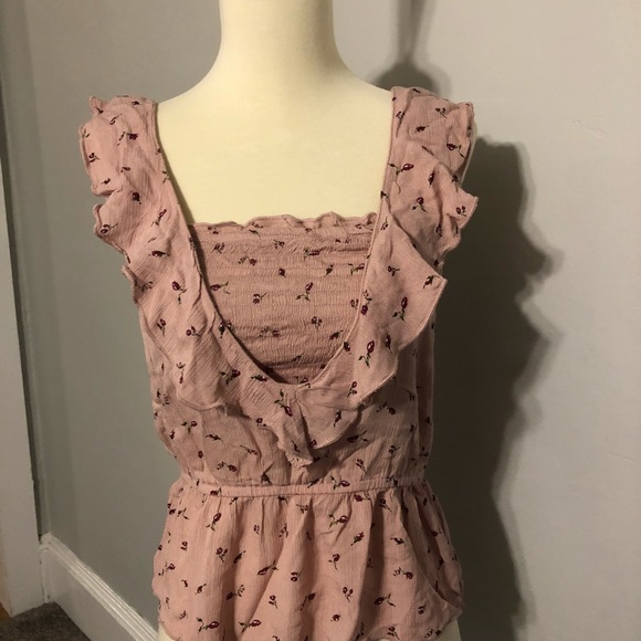 American Eagle Outfitters Tops - American Eagle flowy top